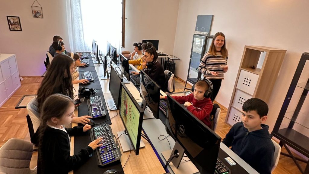 Punctul IT deschide noi locații în București. Interviu cu Crina Duță